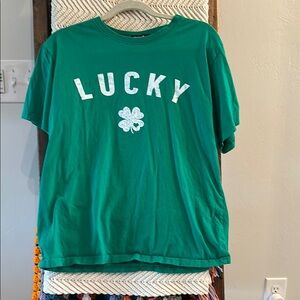 Green Lucky Graphic T-Shirt Large EUC
